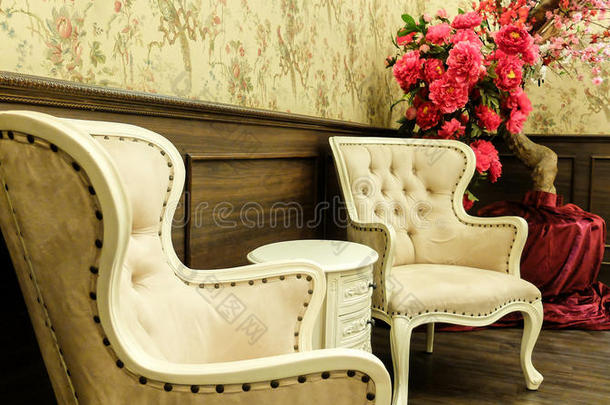 古典<strong>中式桌椅</strong>家具设置在客厅