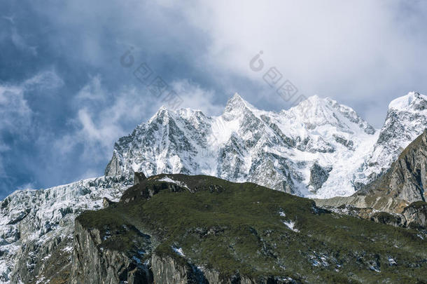 贡嘎雪山