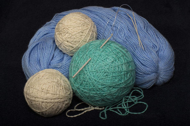 用于编织和钩针的羊毛和腈纶纱线的球
