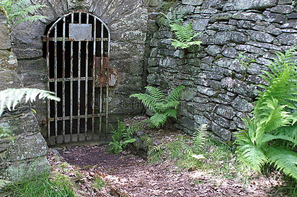 矿石山矿井的大门入口