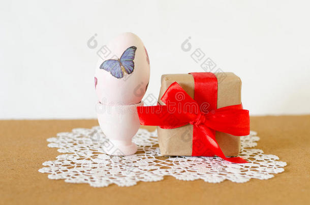 复活节鸡蛋和包装