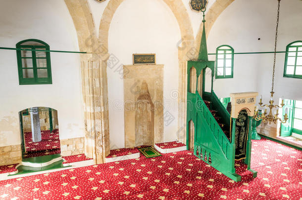 哈<strong>拉</strong>·苏丹·泰克-塞浦路斯<strong>拉</strong>纳卡的一座历史悠久的清真寺