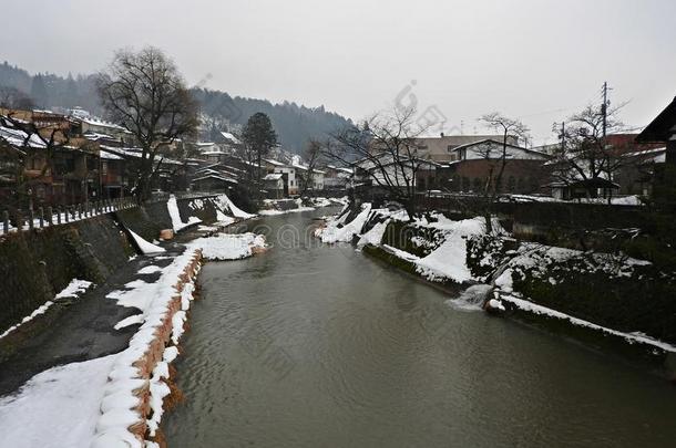 银行运河城市冰冻的岐阜