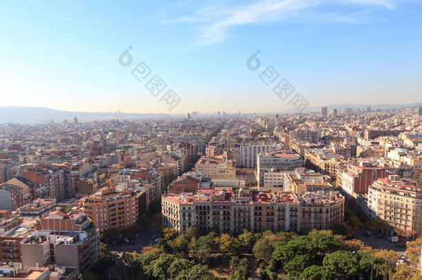 巴塞罗那城市景观从萨格拉达法米利亚塔看到