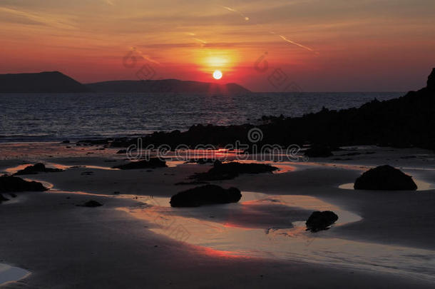 海滩悬崖云海岸海岸线