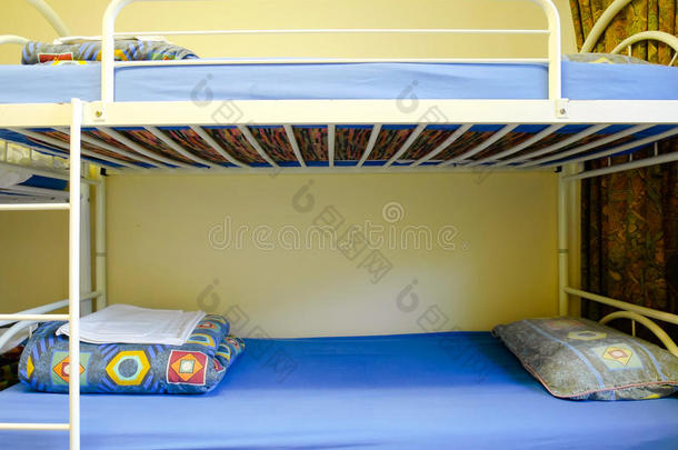 宿舍的双层床