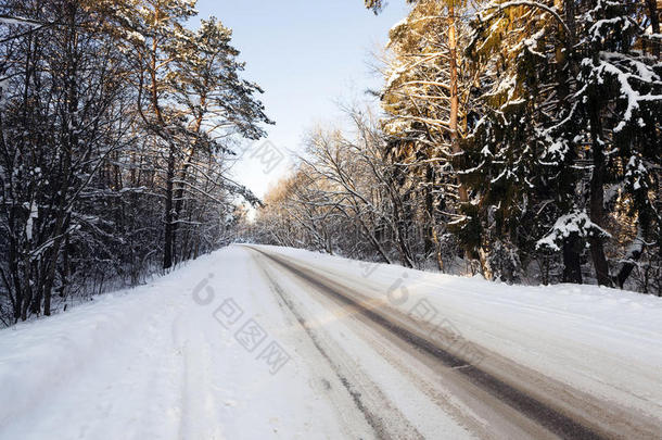 冬季雪路