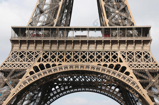 埃菲尔铁塔建筑细节，巴黎，法国，欧洲。