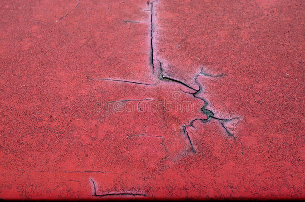 金属表面开裂的红色油漆-宏1
