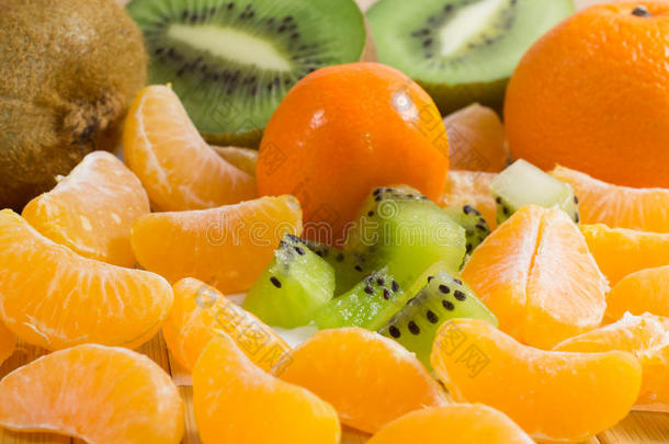 水果。 橘子和<strong>猕猴桃</strong>特写镜头