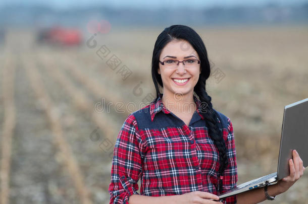 农业综合企业农业的农业农学家秋天