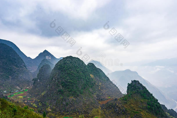 亚洲亚洲的背<strong>景</strong>美丽的云