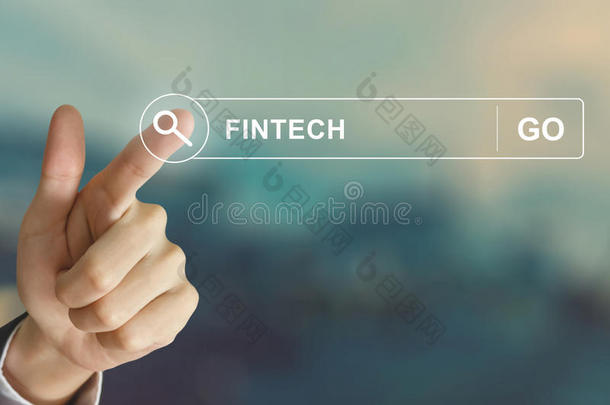 商业手点击FinTech或金融技术按钮