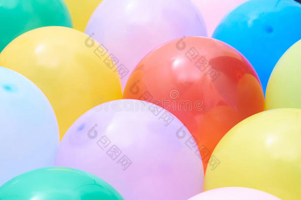 气球显示出绚丽的颜色特写。