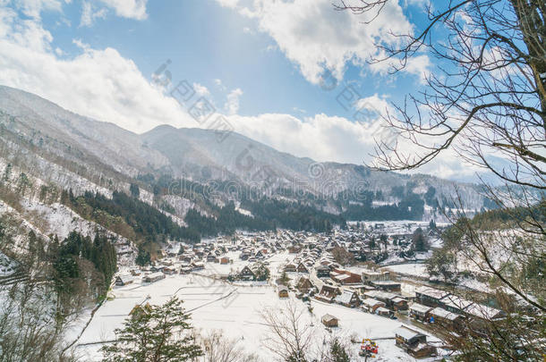 夏拉卡瓦戈冬季降雪，日本