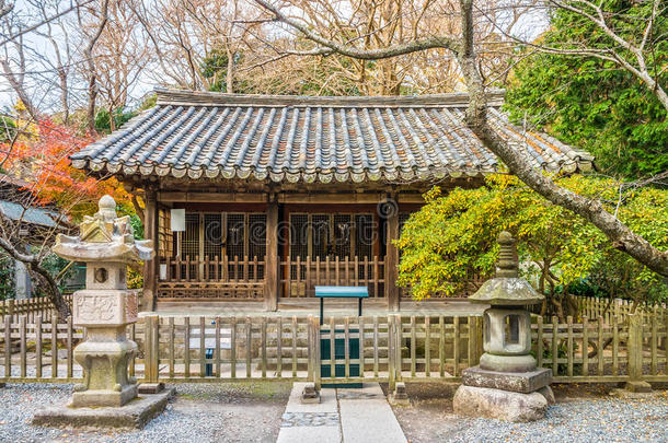 日本佛教寺庙大厅在Kotoku-in寺