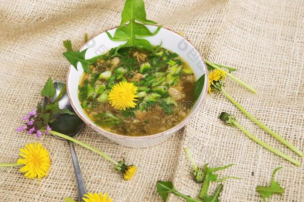 开胃菜开胃的生物煮肉汤