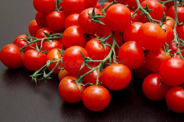 鲜红番茄组