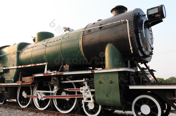 蒸汽机车释放蒸汽的详细特写。 老式火车。