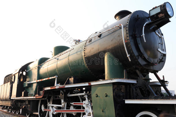 蒸汽机车释放蒸汽的详细特写。 <strong>老式火车</strong>。