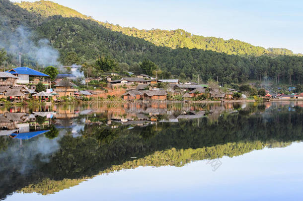 班拉克泰语，中国村梅洪子，泰国