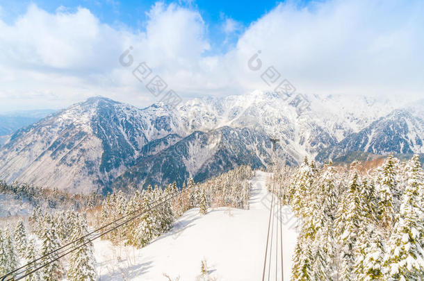 电缆汽车寒冷的<strong>日本风景</strong>