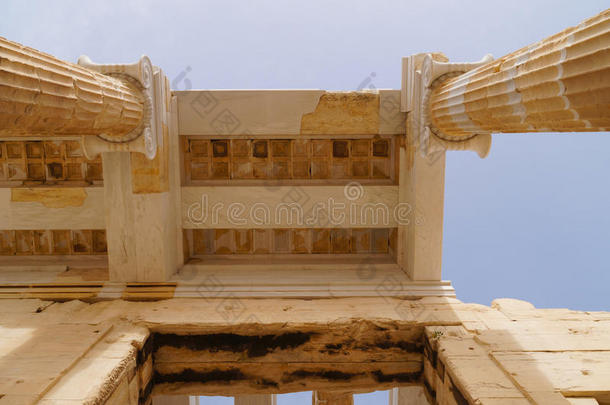 希腊雅典卫城普罗皮亚的不朽门户的细节。