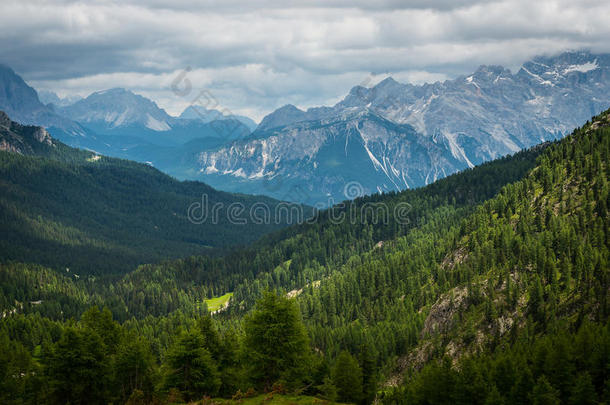 白云石阿尔卑斯山。 意大利