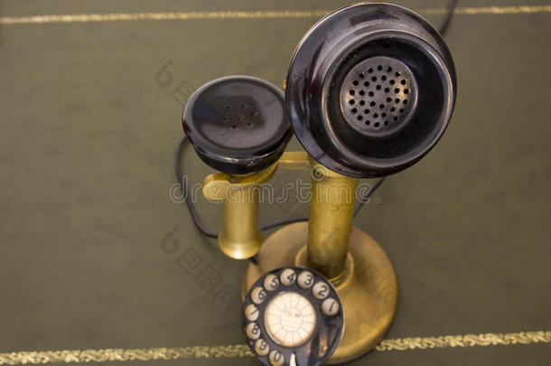 古董老式电话。 旋转电话