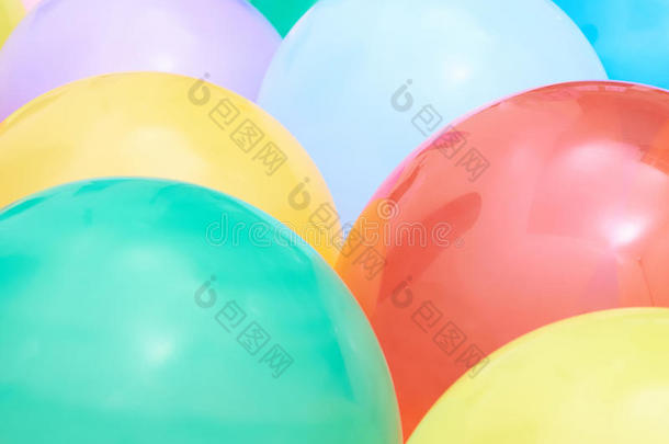 气球显示出<strong>绚丽</strong>的颜色特写。