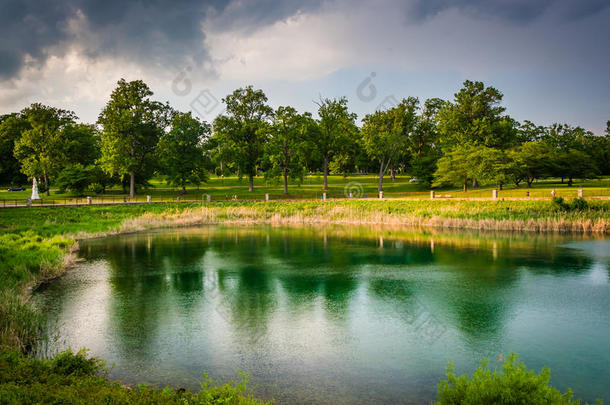 德鲁伊湖，在马里兰州巴尔的摩的德鲁伊山公园。