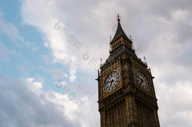 大本钟，克劳比天空日的大钟，伦敦，英国