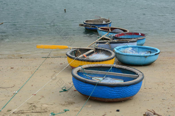 越南<strong>芽庄</strong>省潘里码头的渔船
