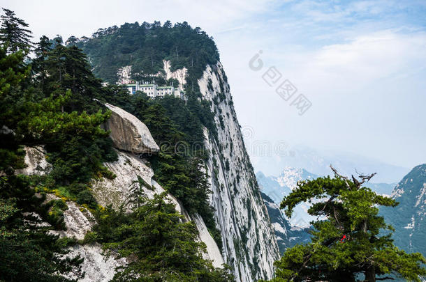 陕西省华山阴天。