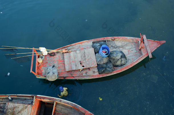 越南普吉岛码头的渔船
