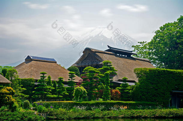 亚洲亚洲的火山口乡村陨石坑