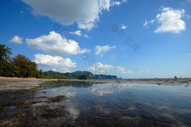 蓝天海景