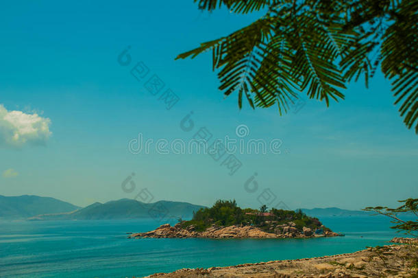 海上的一个小岛。 <strong>芽庄</strong>。 越南