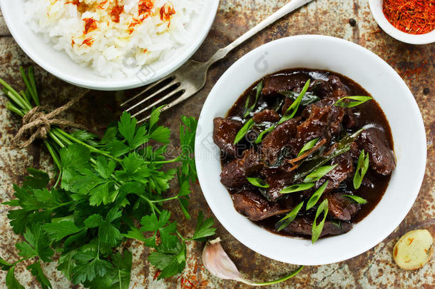 中国蒙古牛肉炒。 蒙古肉-牛肉炖在里面