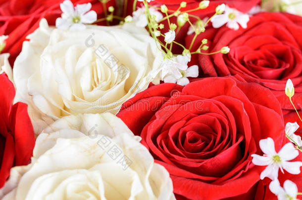 红白玫瑰婚礼花束