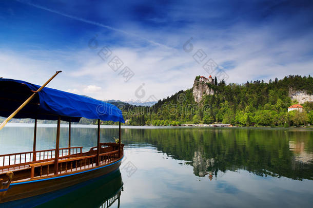 在流血湖上有惊人的景色。 斯洛文尼亚的<strong>春季</strong>或<strong>夏季</strong>。