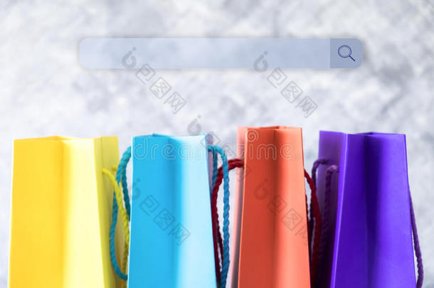 网上购物概念背景，搜索引擎输入框或网址栏。