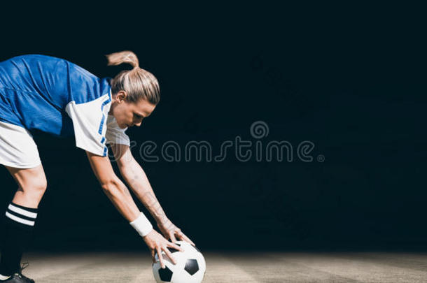 女运动员<strong>踢</strong>足球肖像的复合图像
