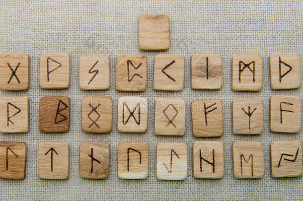 古老的木制符文，斯拉夫古老的魔法，普塔克