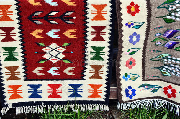 背景篮子编织的地毯颜色
