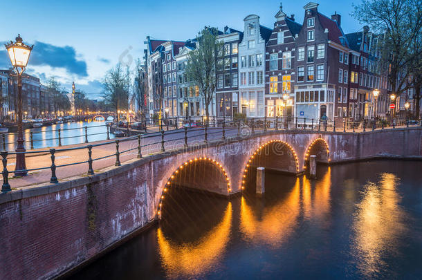 运河<strong>十字路口</strong>，阿姆斯特丹