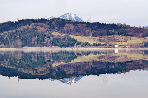 巧克力<strong>乡村</strong>小山<strong>湖风景</strong>