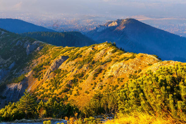 秋山风景，塔拉斯山