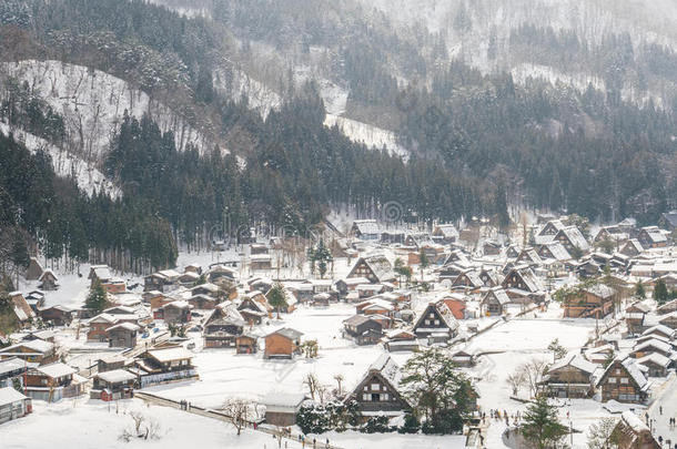 夏拉卡瓦戈冬季降雪，日本