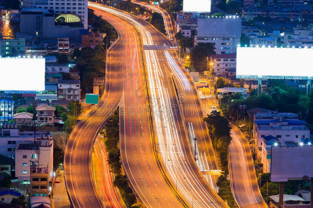 鸟瞰<strong>立交桥</strong>道路<strong>夜景</strong>